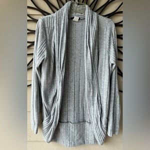 GYFT gray cardigan sweater, medium